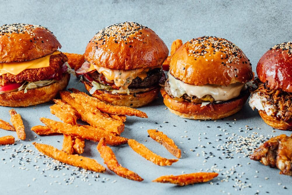 Mini -Burgers - iStock-1446838463
