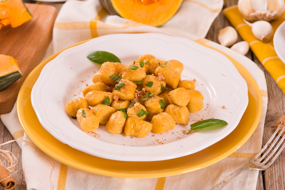 Gnocchi croccanti di zucca, salvia e amaretti